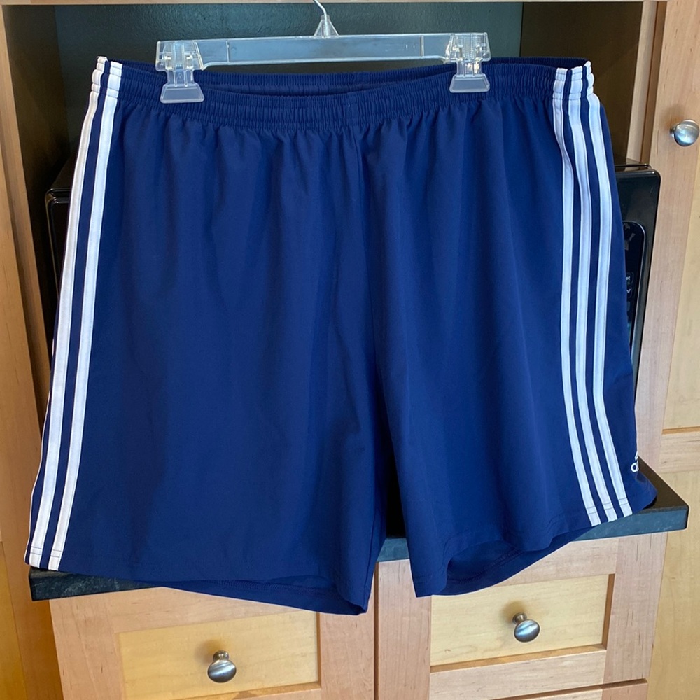 Mens 2XL Addidas shorts